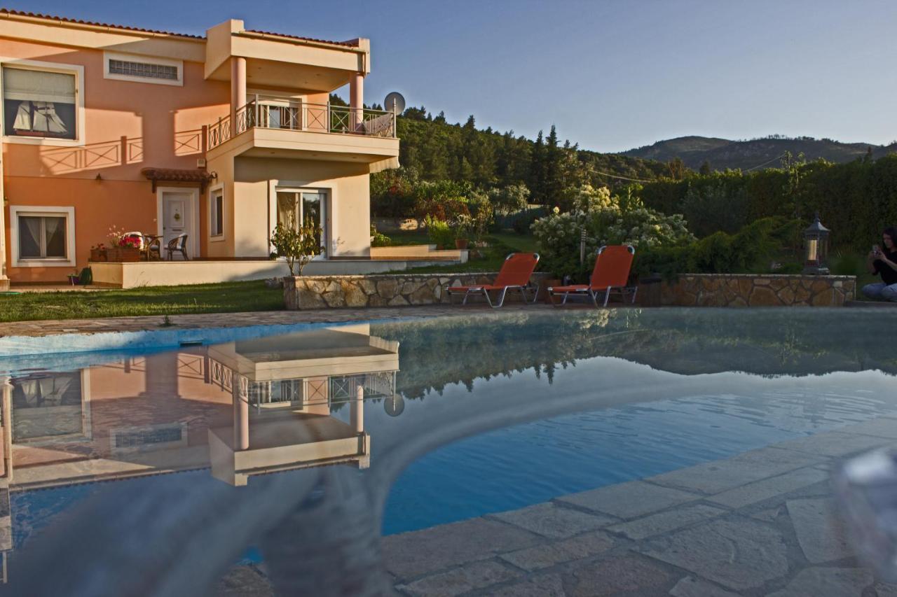 Brina'S Luxury Apartments Ájoi Apósztoli Kültér fotó